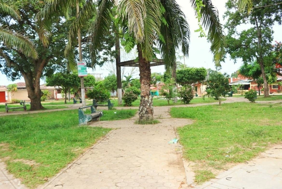 Se vende casa en Pucallpa, cerca a parque, centro de Pucallpa