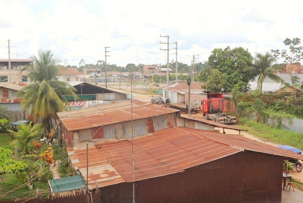 SE VENDE CASA EN PUCALLPA, CERCA A PARQUE